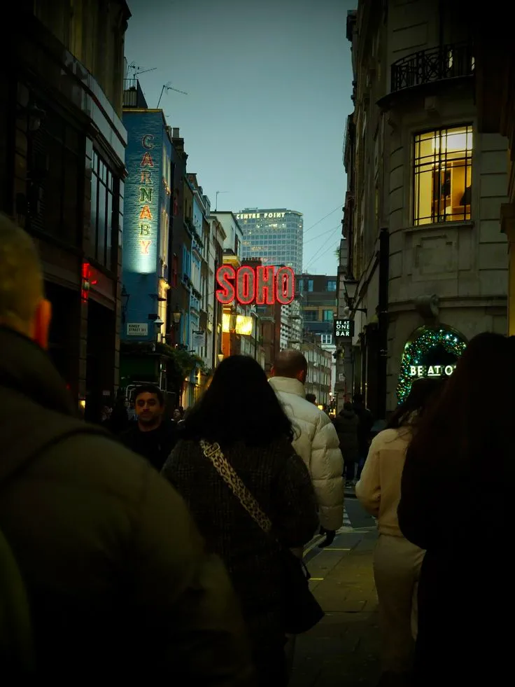 Diverse group of people with interconnected lines, symbolizing a connected community and authentic brand storytelling